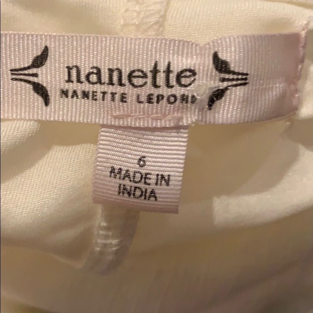 Nanette - Picture 4 of 5